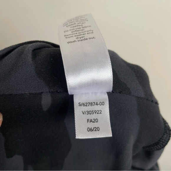 Athleta Salutation‎ Camo Jogger Black - Picture 13 of 13